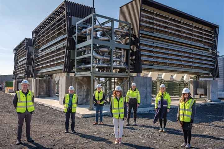 No dia 8 de maio de 2024 foi inaugurada a segunda planta comercial de captura direta de ar da empresa. Chamada de “Mammoth”, ela é dez vezes maior que a Orca. 
