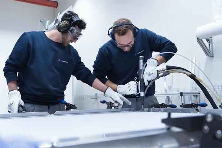 No processo, a Climeworks conta com a parceria da empresa islandesa Carbfix, que participa de um estágio da atividade. 

