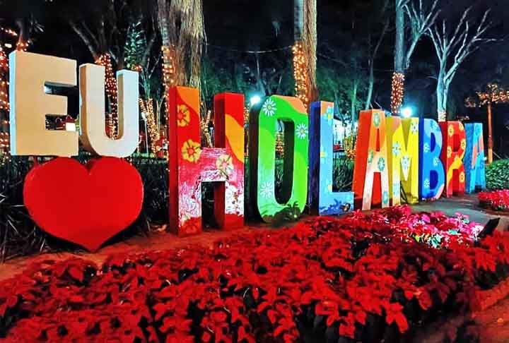 A cidade foi fundada por imigrantes holandeses no final da década de 40. Em consequência da devastação causada pela Segunda Guerra Mundial, a imigração foi estimulada pelo governo holandês.