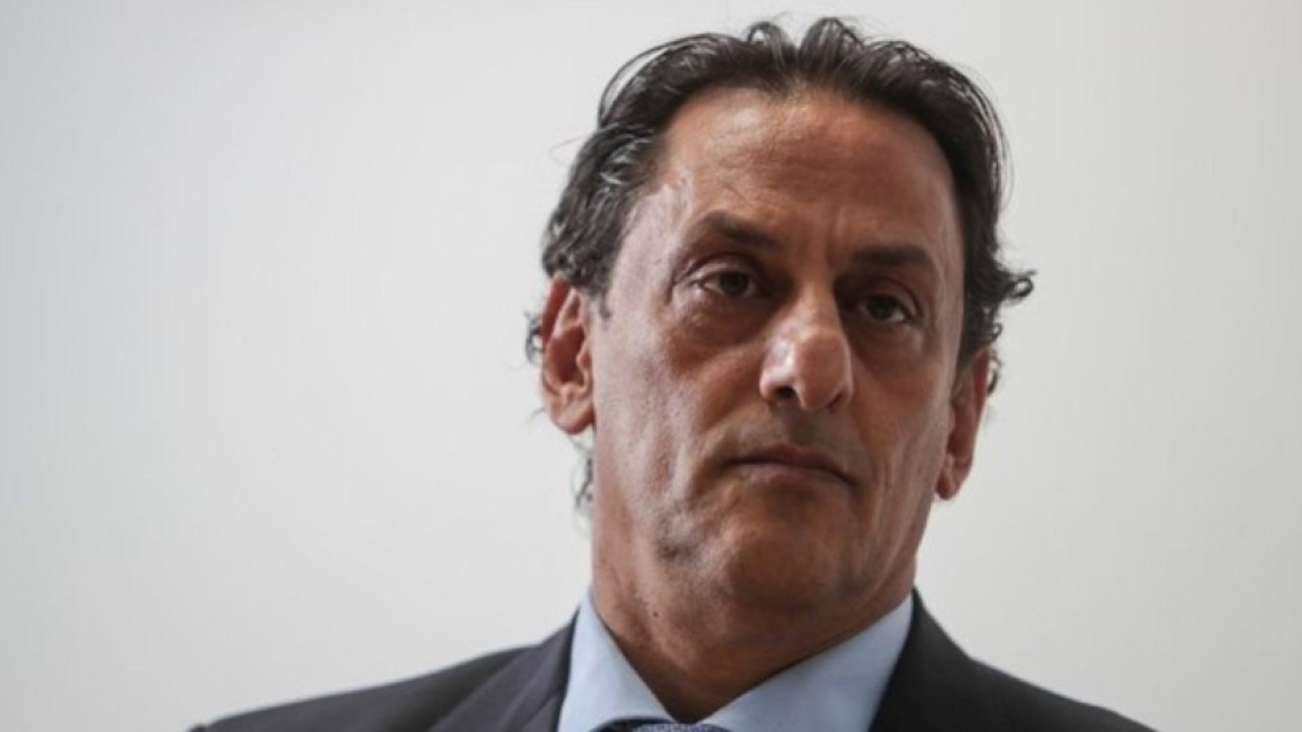 Wassef insiste em encerrar caso das joias no STF, mas Gonet é contra