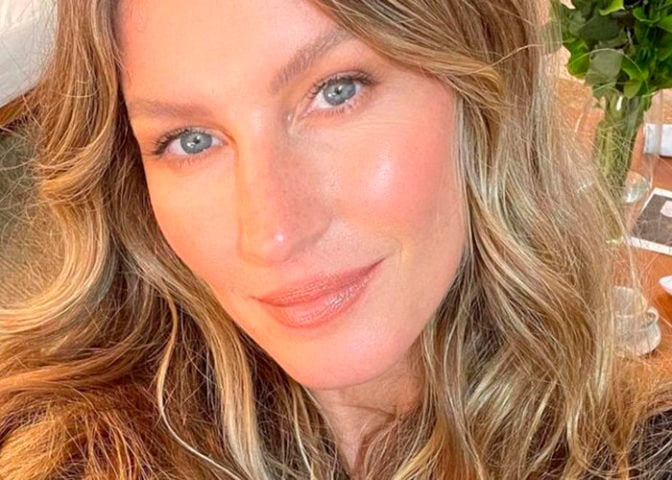 Em 2012, ficou em primeiro lugar na lista das modelos mais bem pagas da Forbes. Já em 2014, foi listada como a 89ª mulher mais influente do mundo pela mesma revista.-Reprodução/Instagram