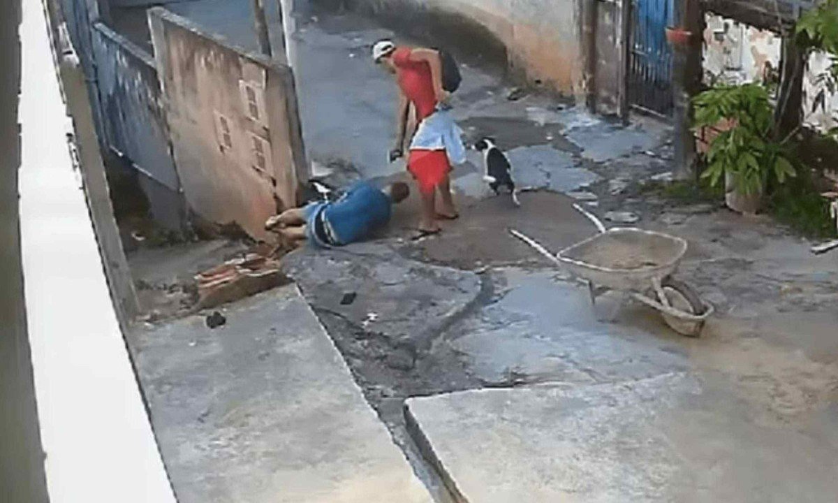 Policial morto a tiros cumprimentou assassino antes de ser baleado -  (crédito: Reprodução/Dailymotion)
