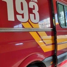 Idoso morre carbonizado em incêndio dentro de casa na Grande BH - CBMMG