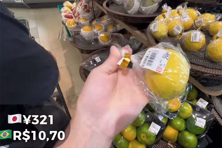 O limÃ£o siciliano no JapÃ£o custa R$ 10,70 nos hortifrutis japoneses. 