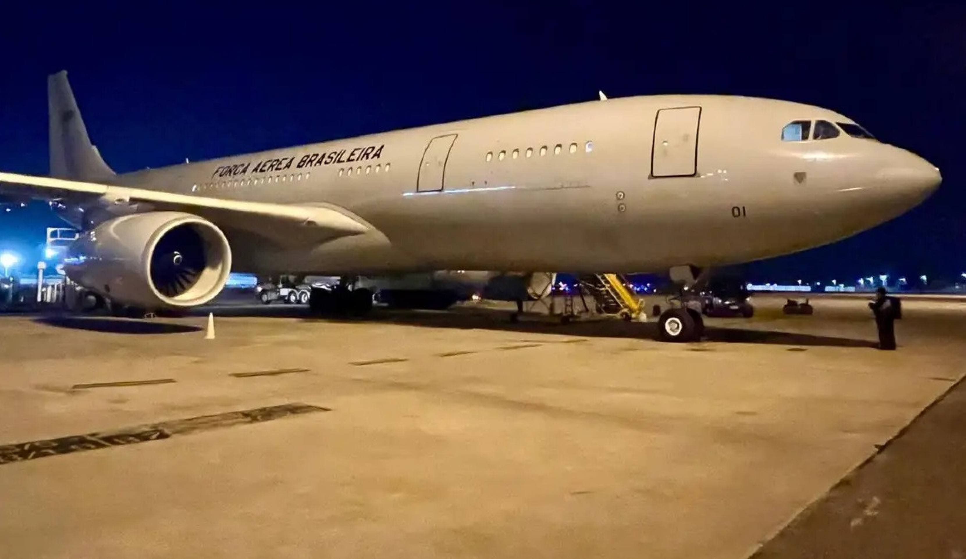 Presos militares suspeitos de tráfico de drogas em aviões da FAB