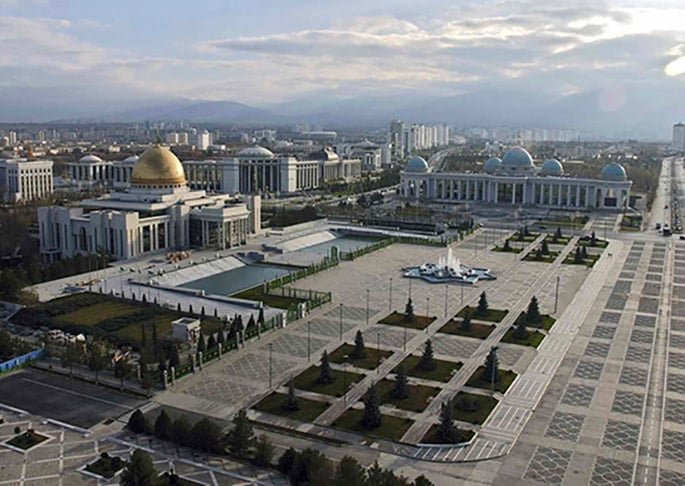 Turcomenistão (Ásia Central) -  19 pontos - Capital: Asgabade.  População: 6 milhões -Mil.ru wikimedia commons 