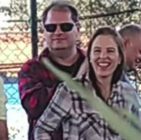 Richthofen, que ficou conhecida por ter mandado ass os próprios pais em um crime que chocou o Brasil em 2002, participou de uma festa de uma das três enteadas do marido. 