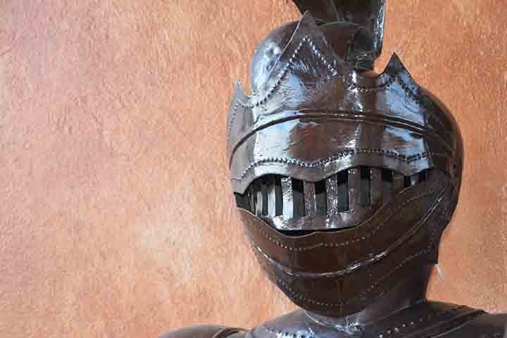 A civilização micênica dominou a Grécia durante a última fase da Idade do Bronze (1.600 a.C.-1.100 a.C.). Segundo o estudo, parte do “poderoso impacto” micênico no mediterrâneo oriental pode ser atribuído à tecnologia de suas armaduras.