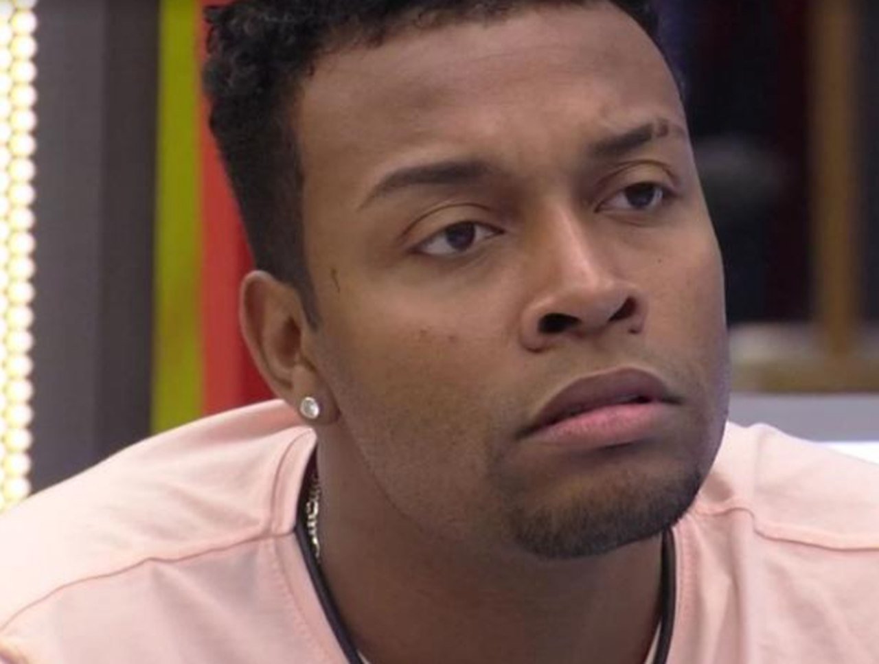 2º lugar: Nego Di - BBB 21 - 98,76% de rejeição . Ele foi para  paredão triplo contra Sarah e Fiuk-Reprodução Globoplay