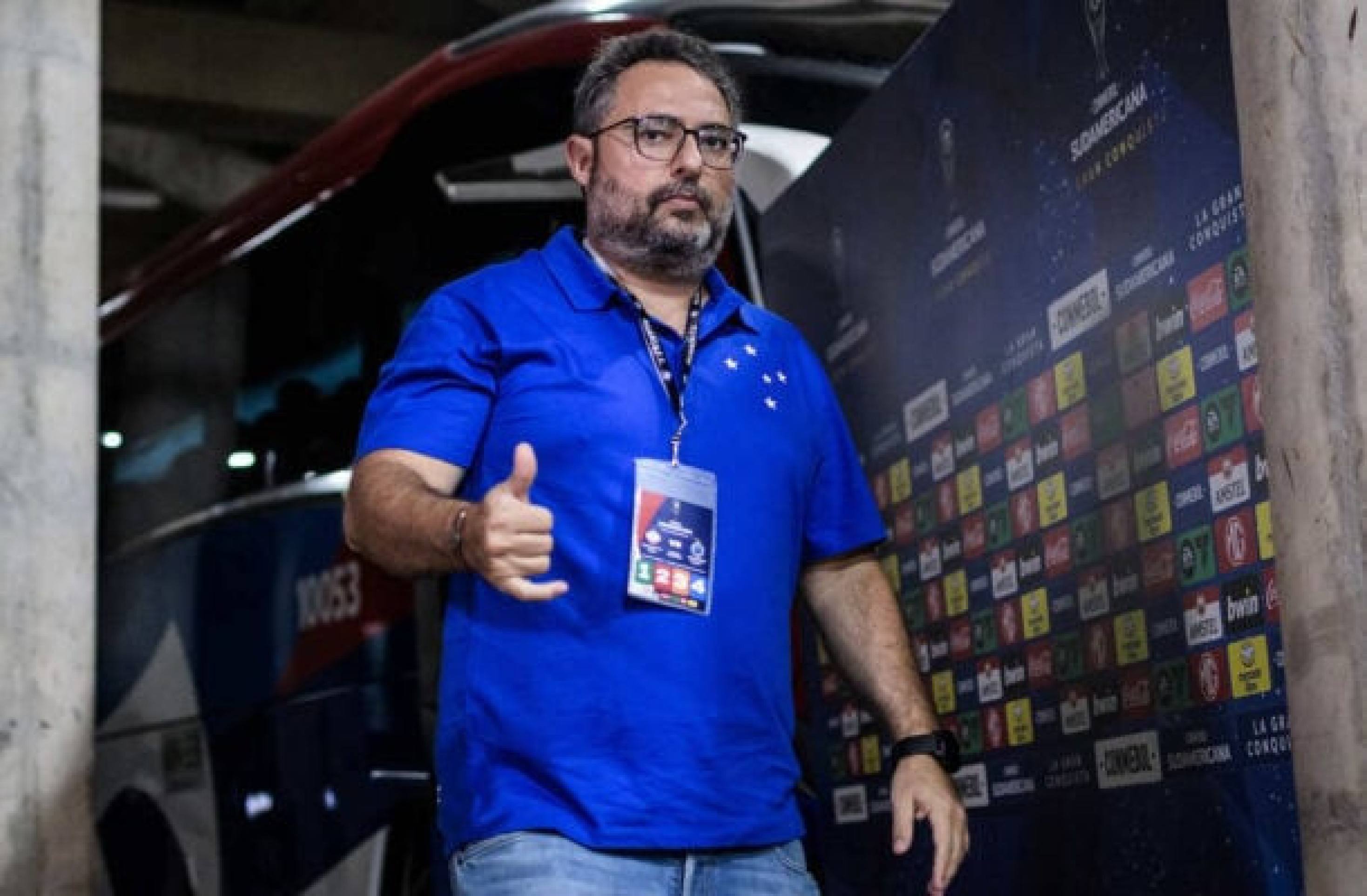 CEO do Cruzeiro faz críticas à escolha do VAR para clássico e cobra isenção da Federação Mineira