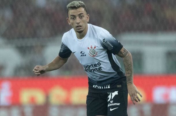 RYAN - Marcou bem, mas foi burocrático na saída de bola/construção de jogadas. Recebeu cartão amarelo no início do jogo e foi substituído no segundo tempo - Nota 5,0 - Rodrigo Coca/Agência Corinthians