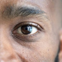 Onda de calor exige cuidados com a saúde ocular - freepik/rawpixel.com
