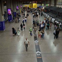 Latam entra na Justiça contra União para suspender assistência a repatriados em Guarulhos -  Saulo Dias/Thenews2/Folhapress)