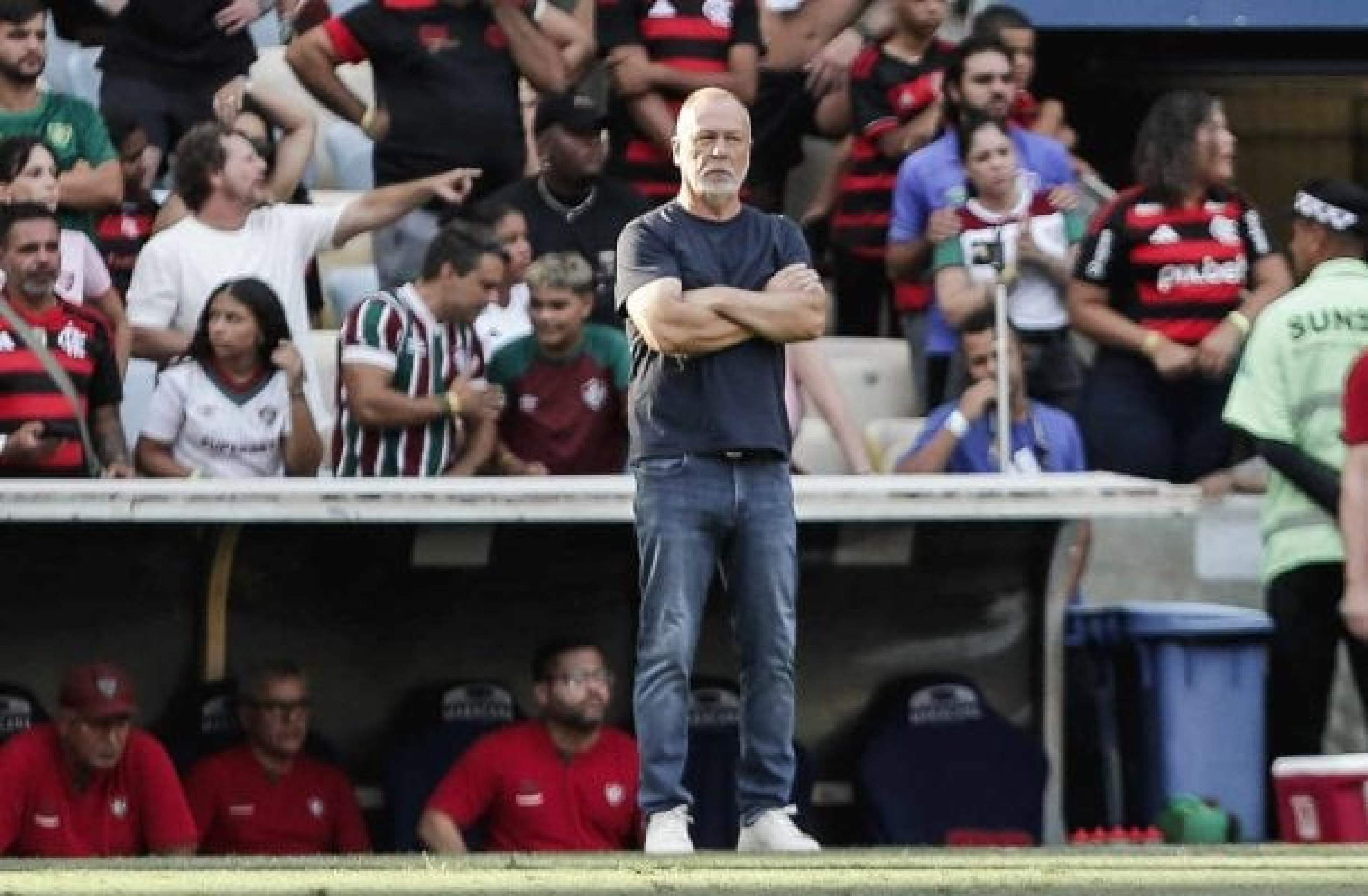 Com saída de Kauã Elias, Mano fala sobre busca do Fluminense por outro atacante