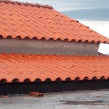 Trabalhador morre após receber descarga elétrica em telhado - td 007 de pixabay