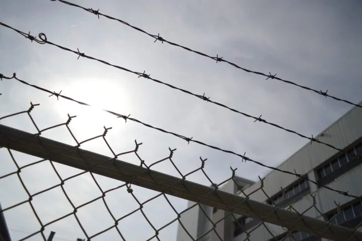 Prisões históricas: Ali ficaram (ou ainda estão) os criminosos mais perigosos dos Estados Unidos - ErikaWittlieb por Pixabay 