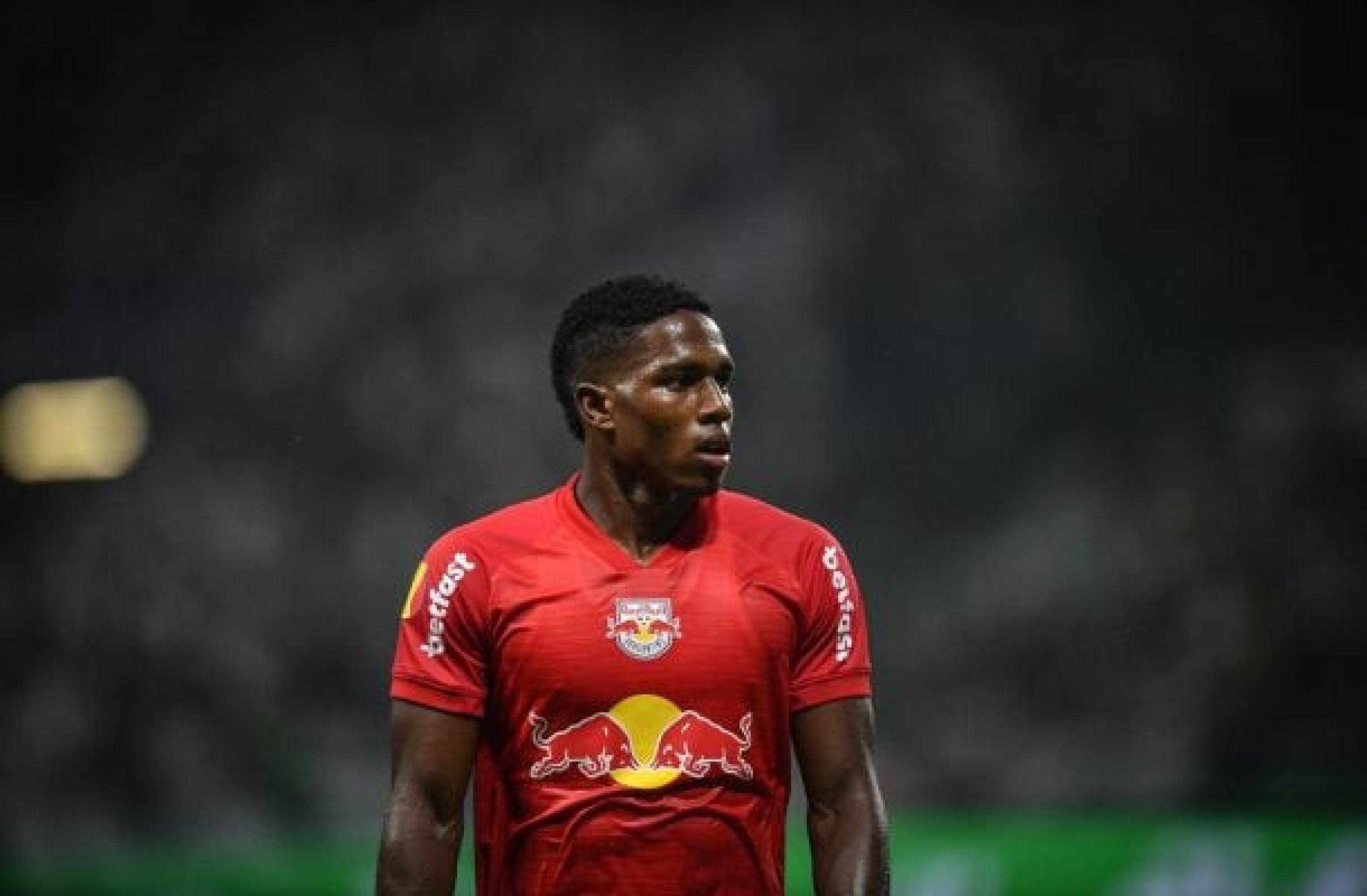 Bragantino recusa proposta do Botafogo pelo atacante Henry Mosquera