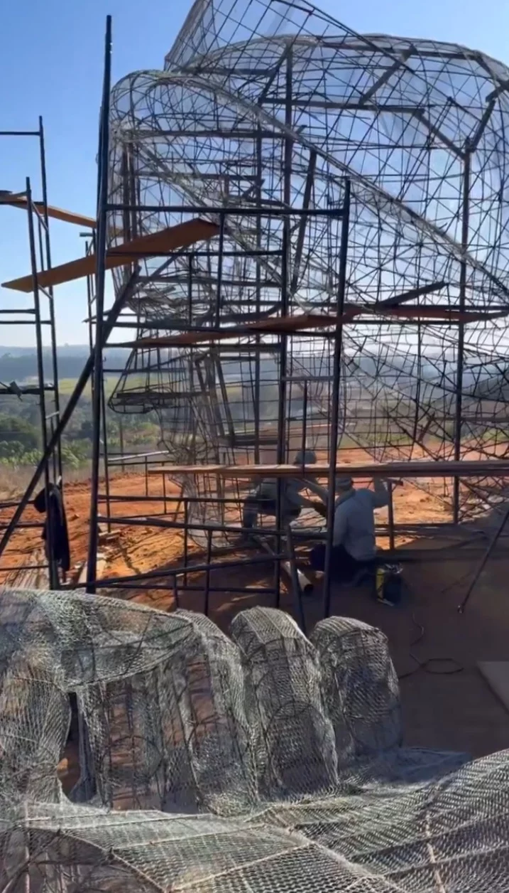 “Queremos ser referência na devoção a São Miguel Arcanjo”, disse o padre Márcio Almeida, reitor da Basílica de São Miguel Arcanjo. Assim como a Nossa Senhora Aparecida é símbolo da cidade de Aparecida (SP), a construção do complexo almeja ser um marco na devoção ao arcanjo.