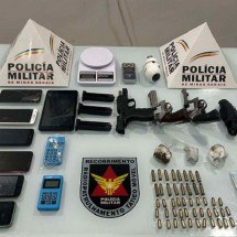 PM vê homem com arma em punho, sai em perseguição e prende 3 - PMMG