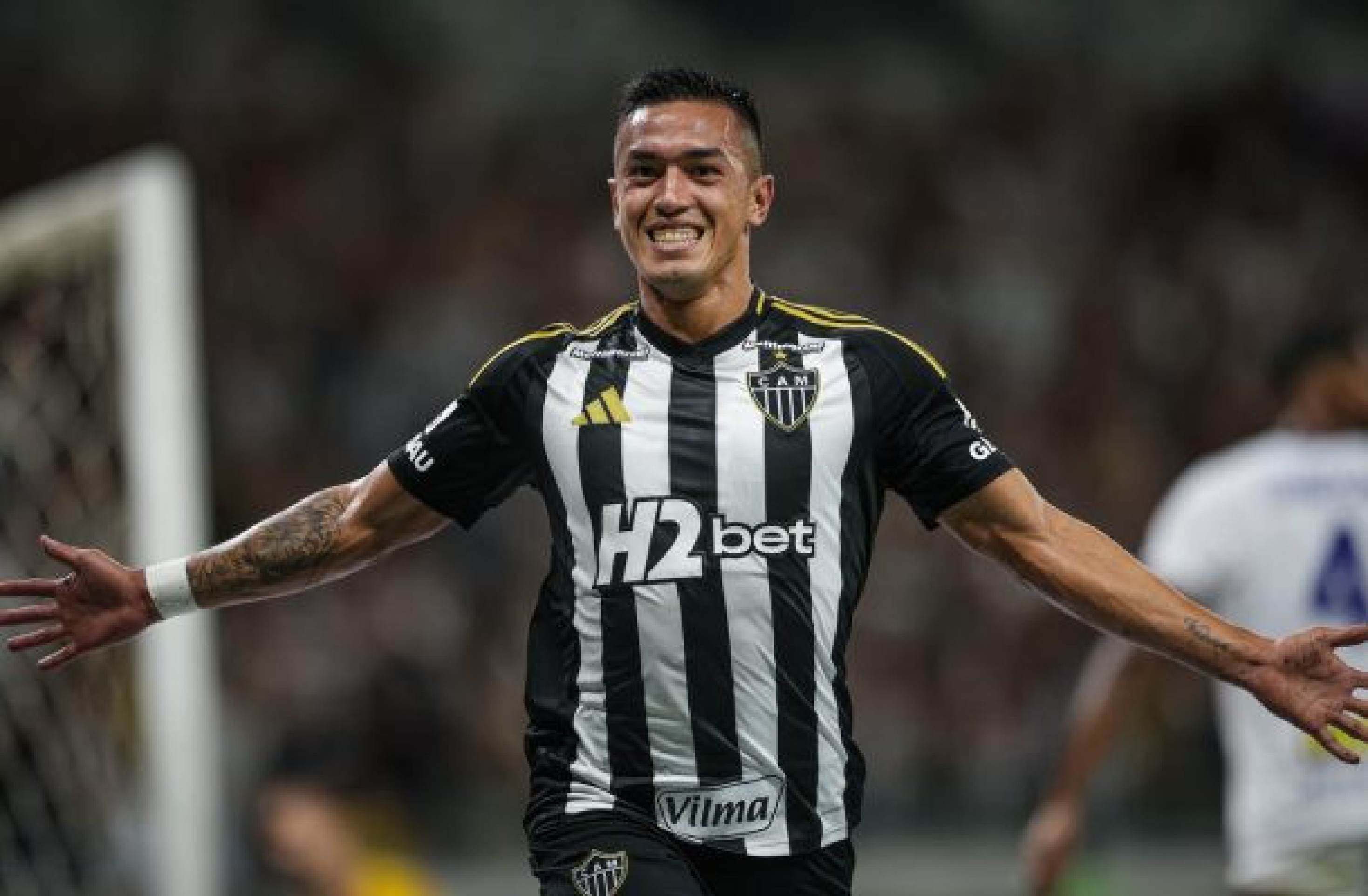 Cuello brilha, Atlético bate Itabirito e avança à semifinal do Mineiro