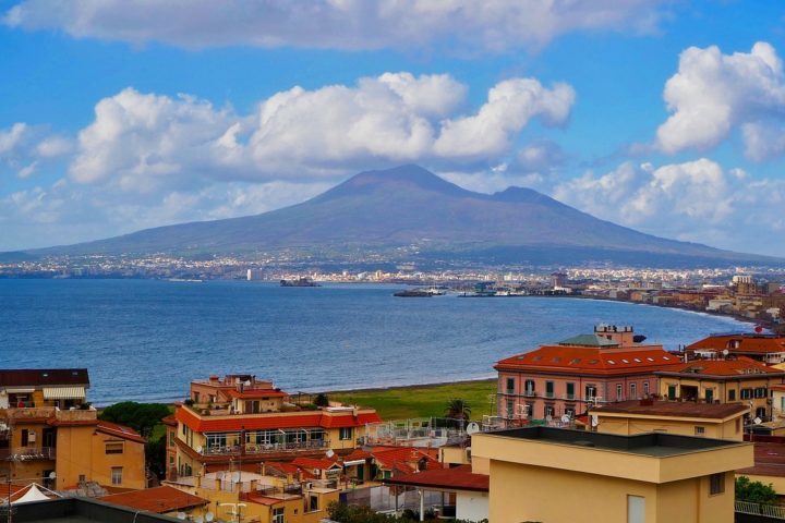 Embora possa parecer uma novidade, o Lago di Como não é o primeiro lugar na Itália a oferecer 