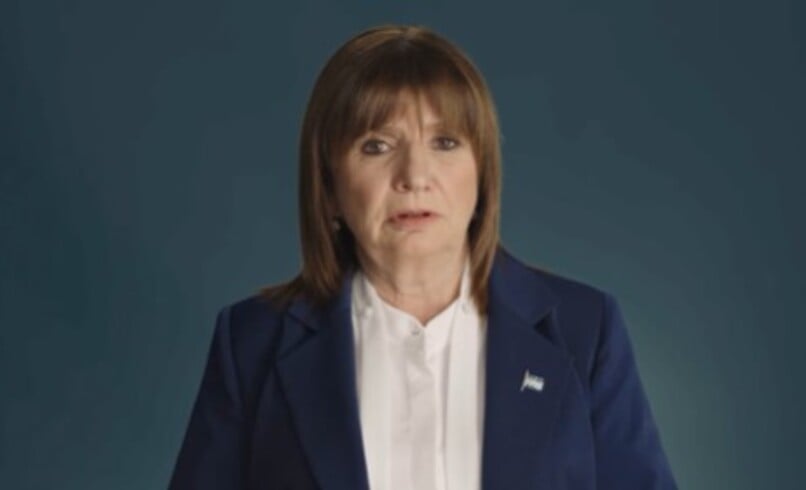 Patricia Bullrich, ministra da Segurança da Argentina, declarou que o país vai  aumentar o controle na fronteira com o Brasil. A medida vem na esteira da decisão do governo Javier Milei de construir um muro com a Bolívia nos mesmos moldes do que Donald Trump pretende erguer na divisa dos Estados Unidos com o México.

- Reprodução/Instagram
