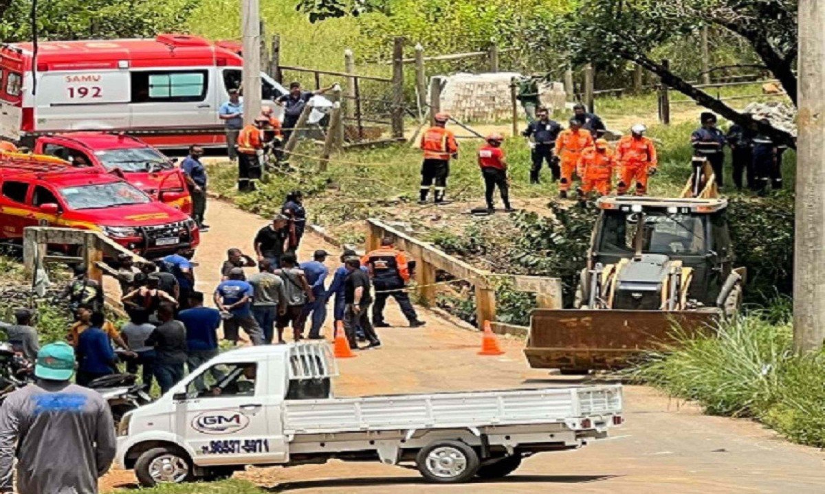 Acidente ocorreu em Lagoa Santa, na Grande BH -  (crédito: CBMMG)