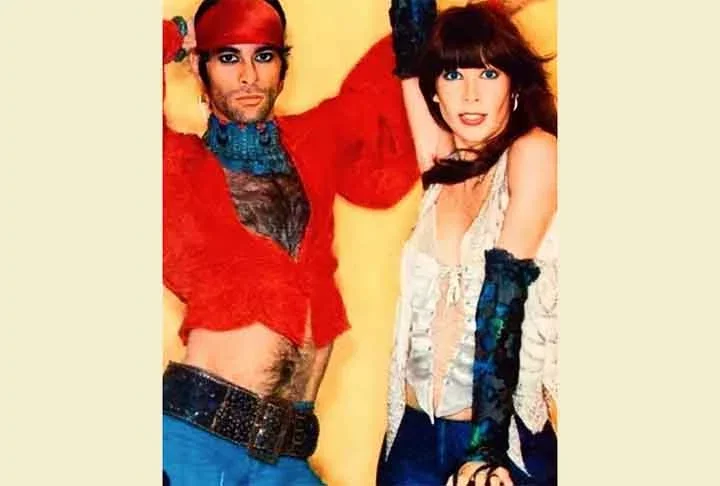 Entre as amizades que Ney Matogrosso construiu no universo musical, uma especial foi com Rita Lee, a Rainha do Rock brasileiro que morreu em 2023. O cantor revelou atÃ© que foi o responsÃ¡vel por apresentar a artista ao futuro marido Roberto Carvalho. 
