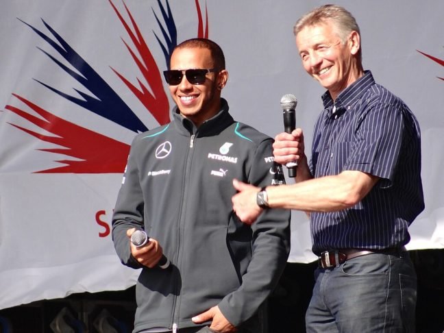 Após seis temporadas na McLaren, Hamilton se transferiu para a Mercedes em 2013, uma mudança que definiria os rumos de sua carreira. -flickr - Phil Guest