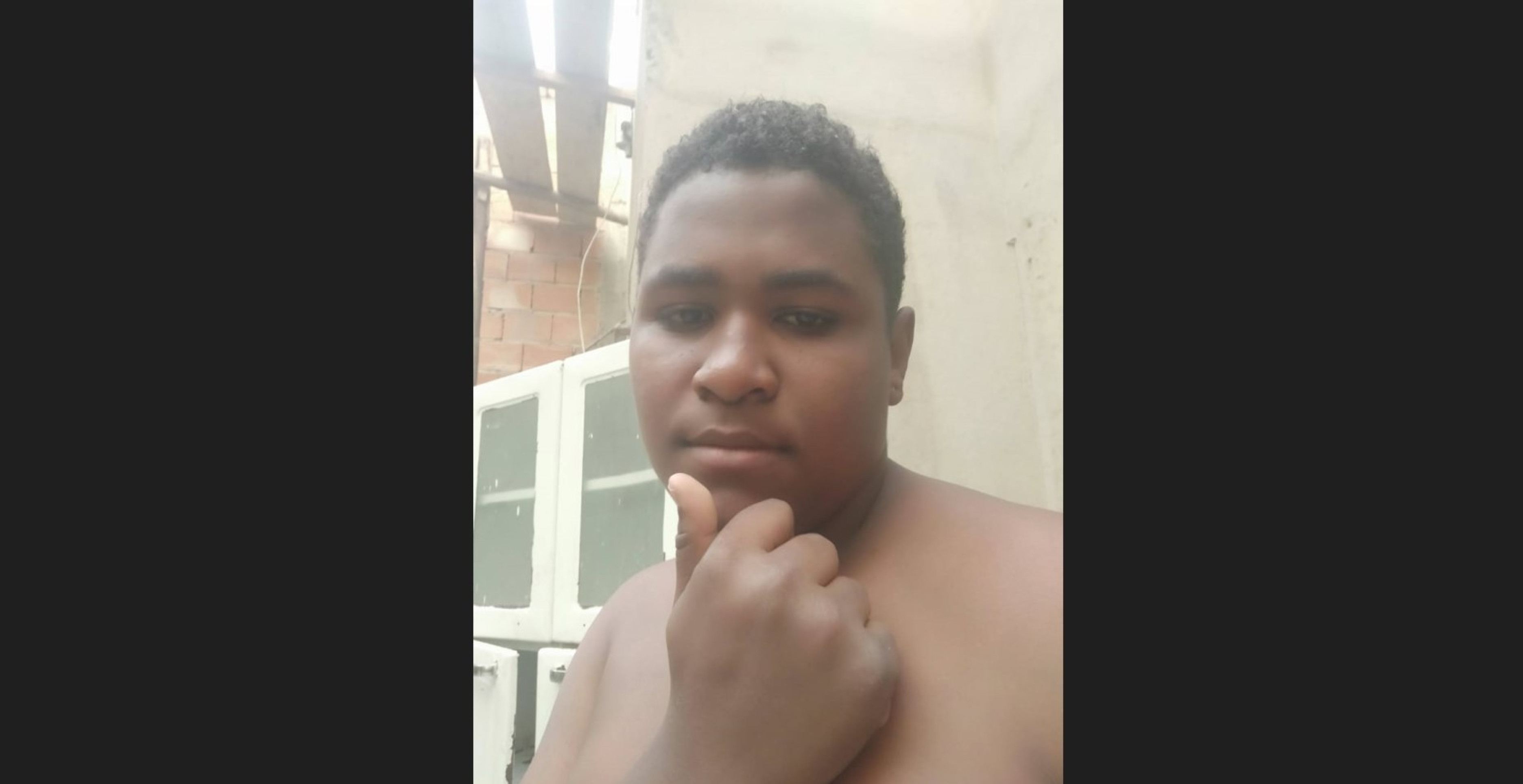 Mãe acusa traficantes de matar filho por causa de ‘selfie’ na Grande BH