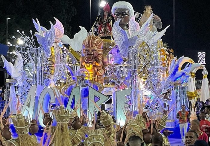 União do Parque Acari - Sediada no bairro de Acari, a segunda escola do sábado levará o tema 