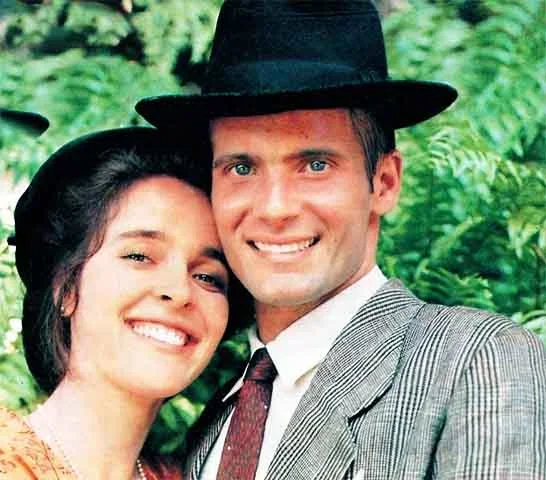 Lauro Corona, mais do que um galÃ£, foi um grande artista, cuja memÃ³ria continua a ser celebrada por aqueles que o acompanharam na televisÃ£o e no coraÃ§Ã£o. Sua presenÃ§a na TV brasileira continua a ressoar, e seus personagens ainda sÃ£o lembrados com afeto por geraÃ§Ãµes de fÃ£s.-ReproduÃ§Ã£o do Instagram @laurocorona