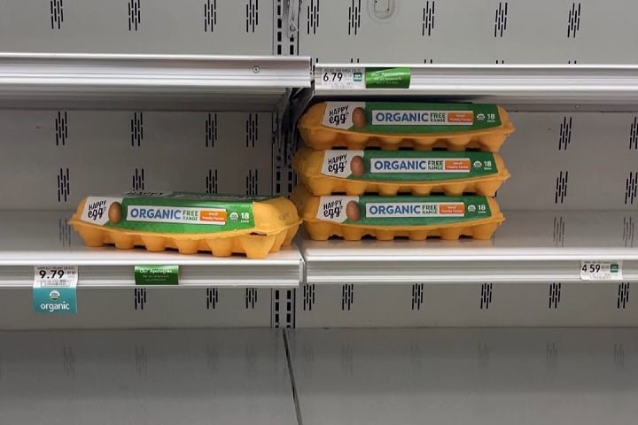 Consumidores têm relatado dificuldades para encontrar o produto, com vídeos sobre a situação viralizando nas redes sociais.