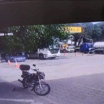 Vídeo: motorista abastece R$ 300 em um posto na BR-262 e foge sem pagar - Reprodução 
