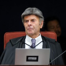 Fux pede vista em julgamento sobre venda de cigarros saborizados - Gustavo Moreno/STF