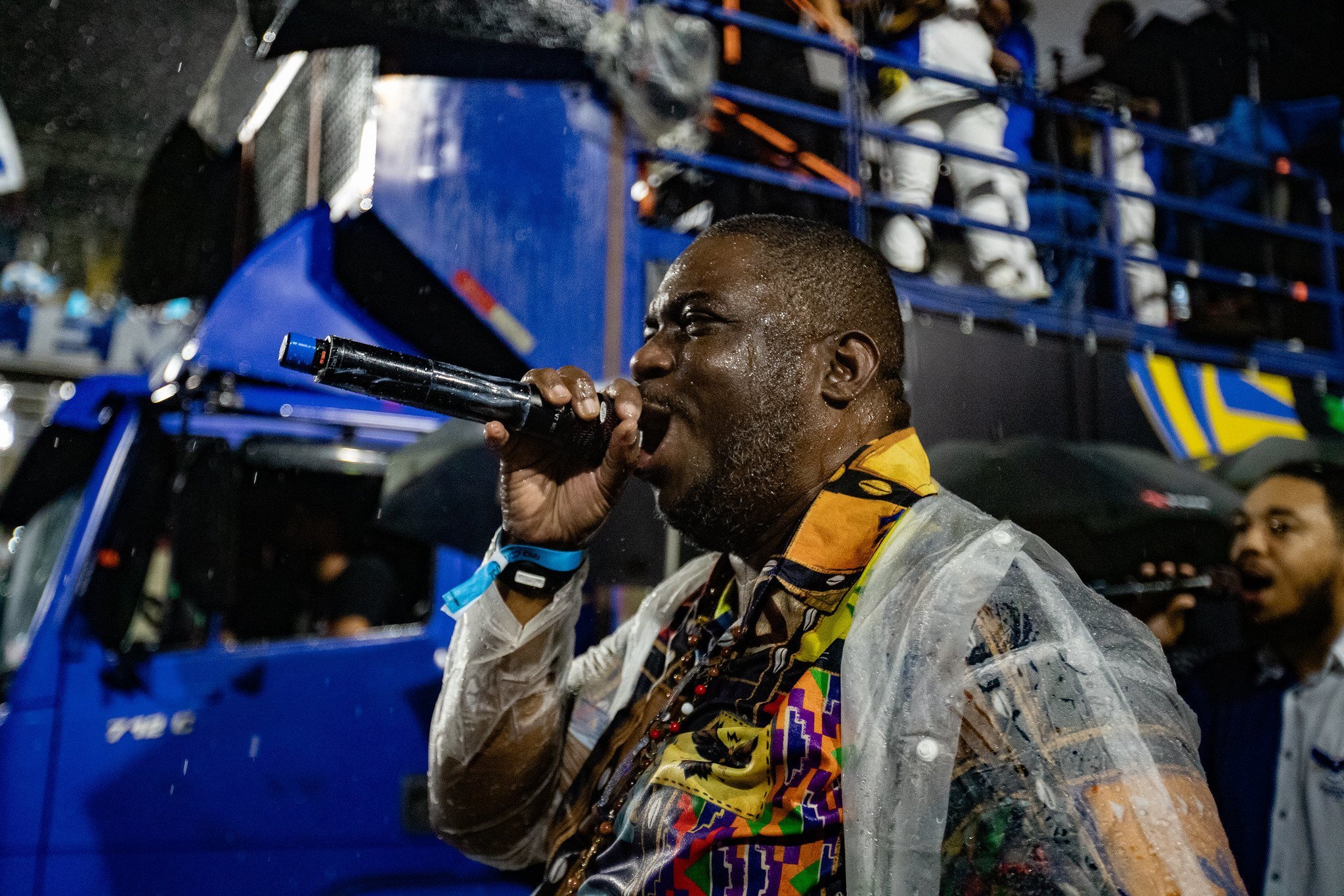 Ficou dois carnavais consecutivos da Unidos de Vila Isabel (2014 e 2015) antes de retornar à Portela e se sagrar campeão do carnaval carioca em 2017. Foi estandarte de ouro em 2012, 2019 e 2022 e ganhou o título do carnaval paulistano em 2015 pela Vai-Vai.