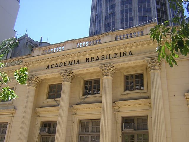 O velório acontecerá na manhã deste sábado (15/02) na Academia Brasileira de Letras (ABL). Depois, o corpo será cremado no Caju.