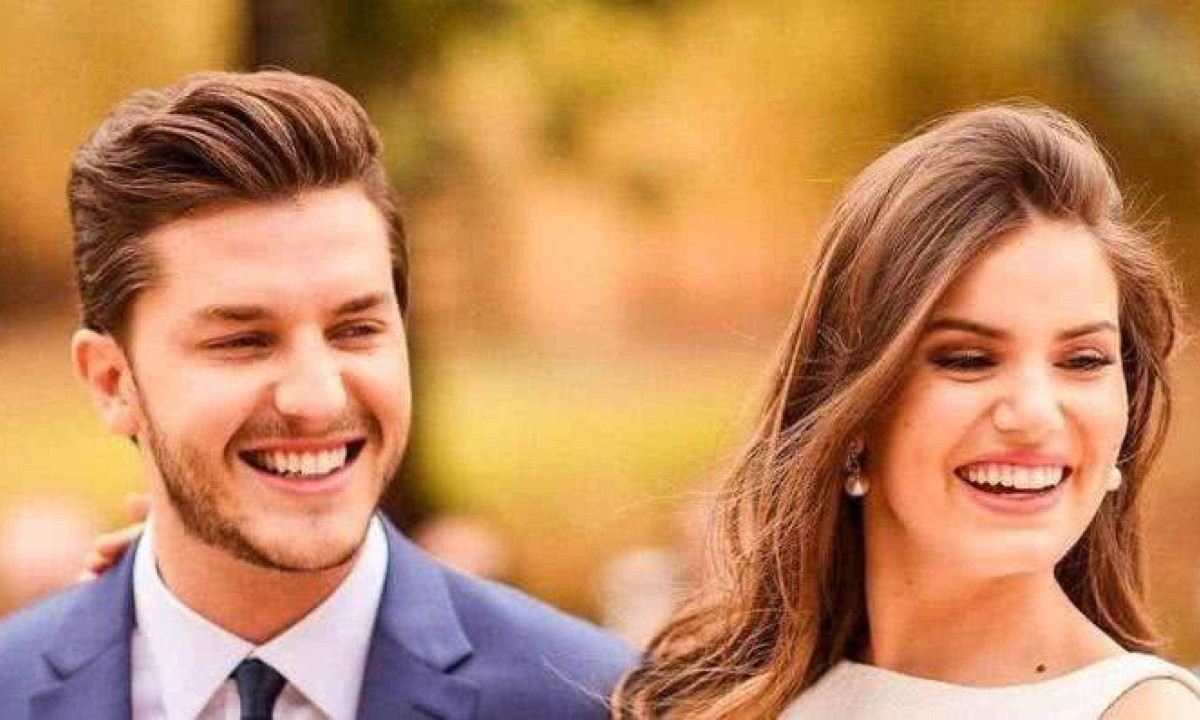 Se não fosse a esposa, a atriz Camila Queiroz, Klebber Toledo aria noites sem dormir -  (crédito: Reprodução/ Instagram)