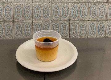 Para quem não sabe, Belo Horizonte preserva, com orgulho, um doce que não se rendeu a essas facilidades e imposições da indústria: é o creme de maisena do Café Nice, na Praça Sete, Centro da cidade -  (crédito: Celina Aquino/EM/D.A Press)