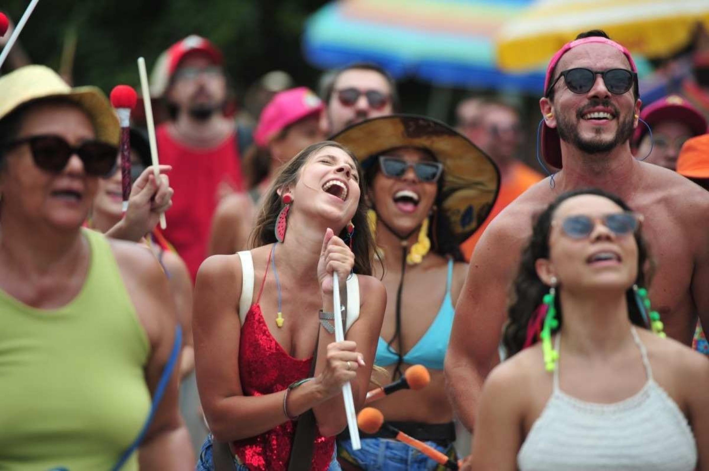 39 blocos agitam o primeiro fim de semana de pré-carnaval de BH