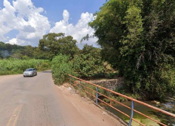 Avenida sobre o Córrego Jatobá, onde Kenedy foi morto por vários disparos de arma de fogo -  (crédito: Reprodução/Google StreetView)