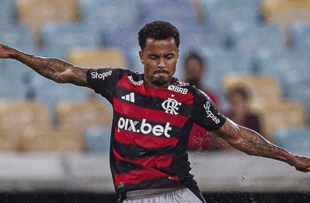 ALLAN - Entrou no lugar do Evertton AraÃºjo. Foi bem nos passes e ajudou com eficiÃªncia na transiÃ§Ã£o, alÃ©m de colaborar mais defensivamente. NOTA: 6,5 - Foto: DivulgaÃ§Ã£o / Flamengo
