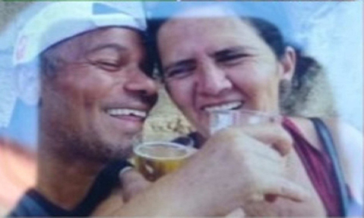 Alessandro matou Adriana na casa dela, em Vila Velha, e fugiu para Governador Valadares -  (crédito: Redes sociais)