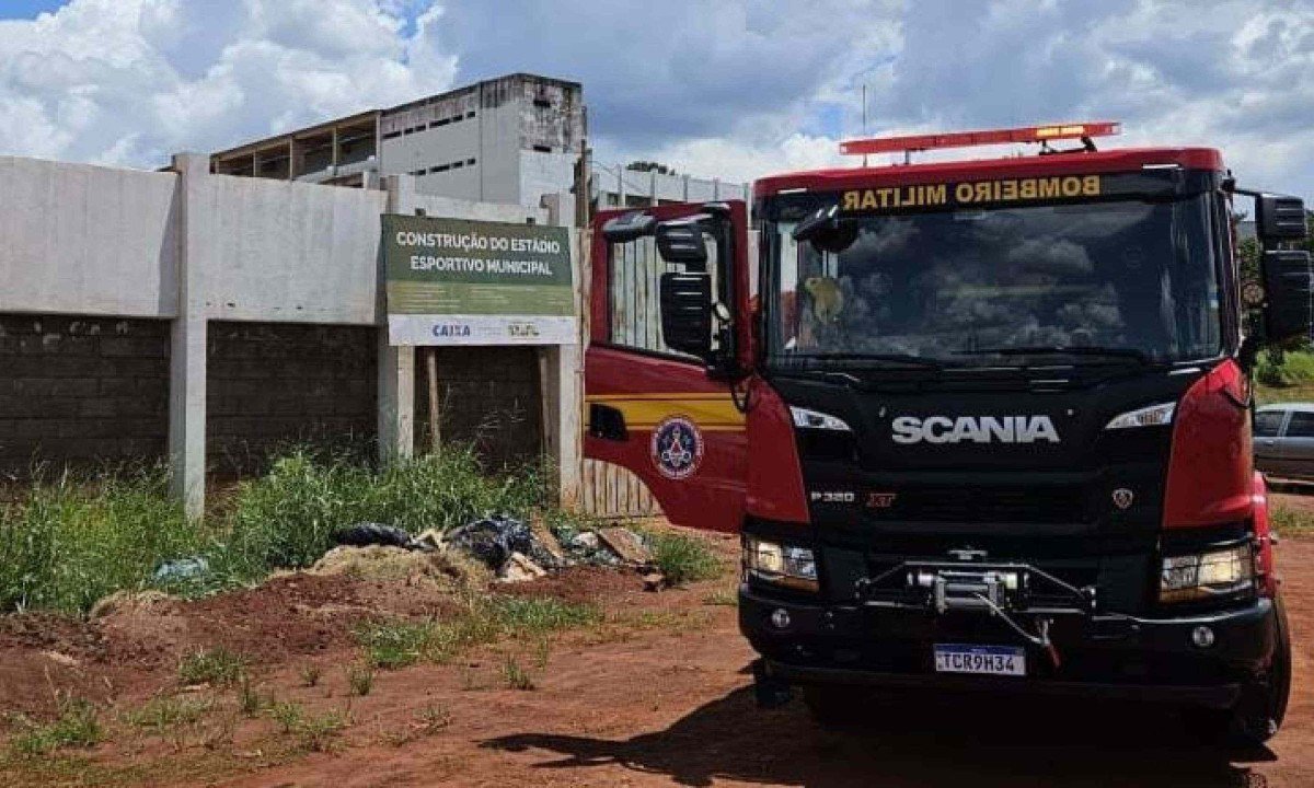 De acordo com a Prefeitura de Ituiutaba, o trabalhador que morreu era terceirizado  -  (crédito: CBMMG)