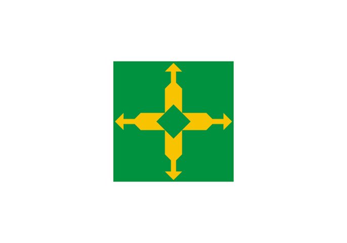 Distrito Federal (DF) - Adoção: 26 de agosto de 1969. - Representação: O verde representa a vegetação, e a cruz branca com pontas alargadas simboliza o equilíbrio e a convergência.