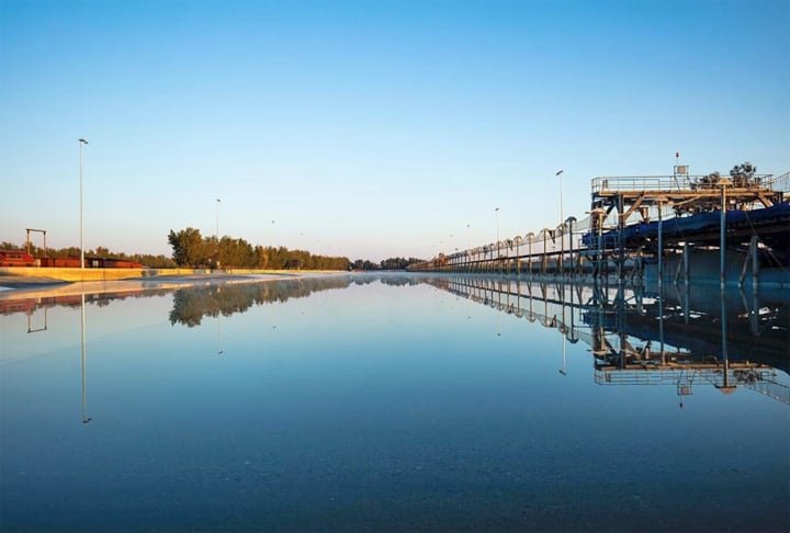 Surf Ranch fica a cerca de 160 km do Oceano Pacífico e deve receber, também, as competições de surfe nas Olimpíadas de 2028, em Los Angeles.