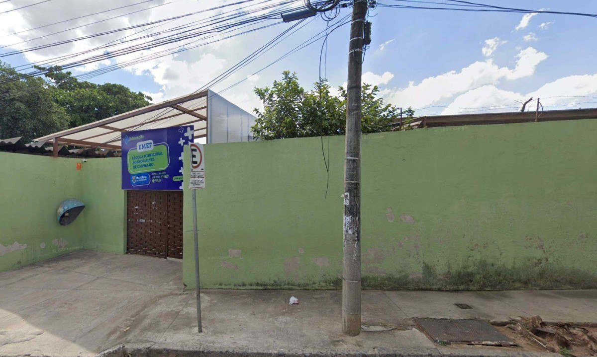 Corpo de Bombeiros realizaram a medição da qualidade do ar com detectores de gases, mas não foi identificado a presença de nenhuma substância química -  (crédito: Google Street View / Reprodução)