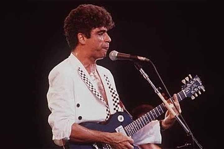 No ano seguinte, participou do Rock in Rio e, dois anos depois, foi premiado com o disco de platina. Aos 31 anos, ele se apresentou nas mesmas noites que nomes como Queen, Rod Stewart, Paralamas do Sucesso e Blitz.