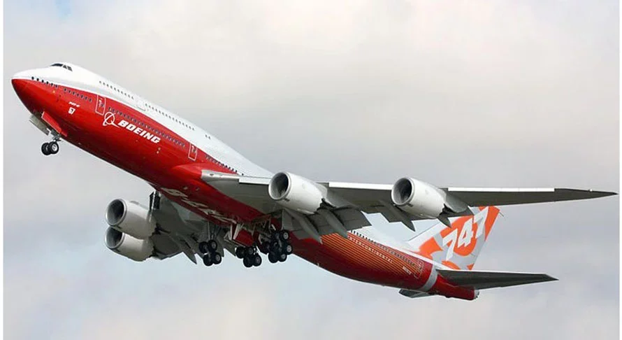 Neste espaço, um Boeing 747 tem a capacidade de aterrissar utilizando apenas metade da pista.