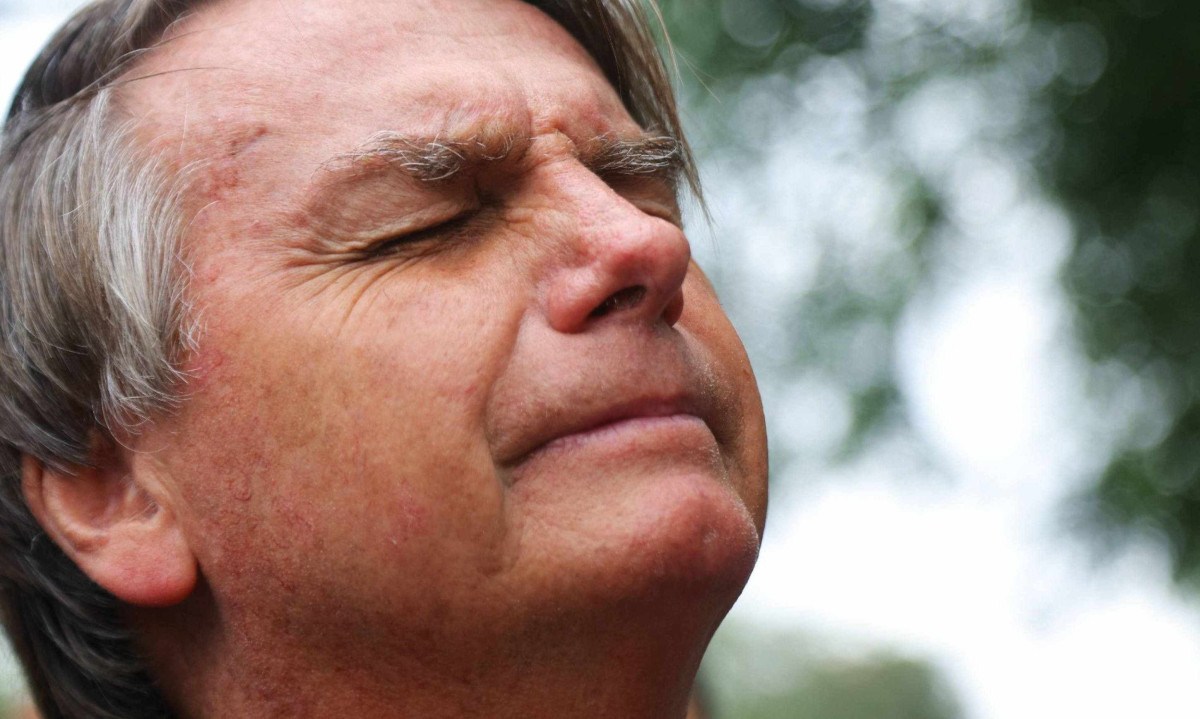 Ex-presidente Jair Bolsonaro est&aacute; ineleg&iacute;vel at&eacute; 2030 -  (crédito:  SILVIO AVILA / AFP)